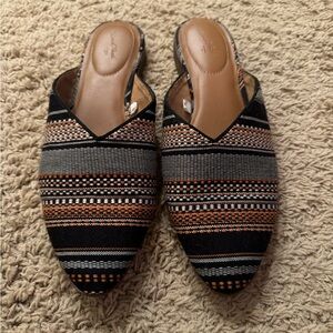 Universal Thread Flats